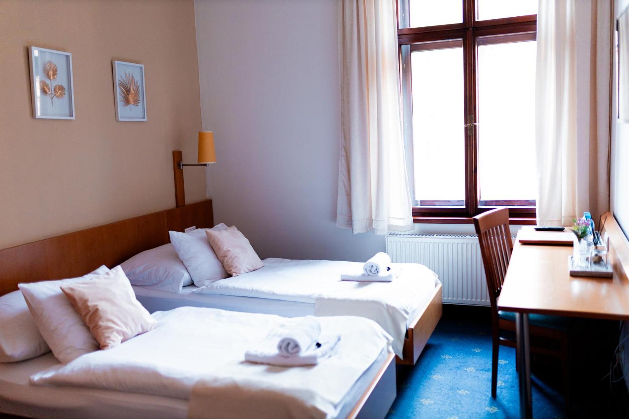 Hotel Apollon Litoměřice 外观 照片