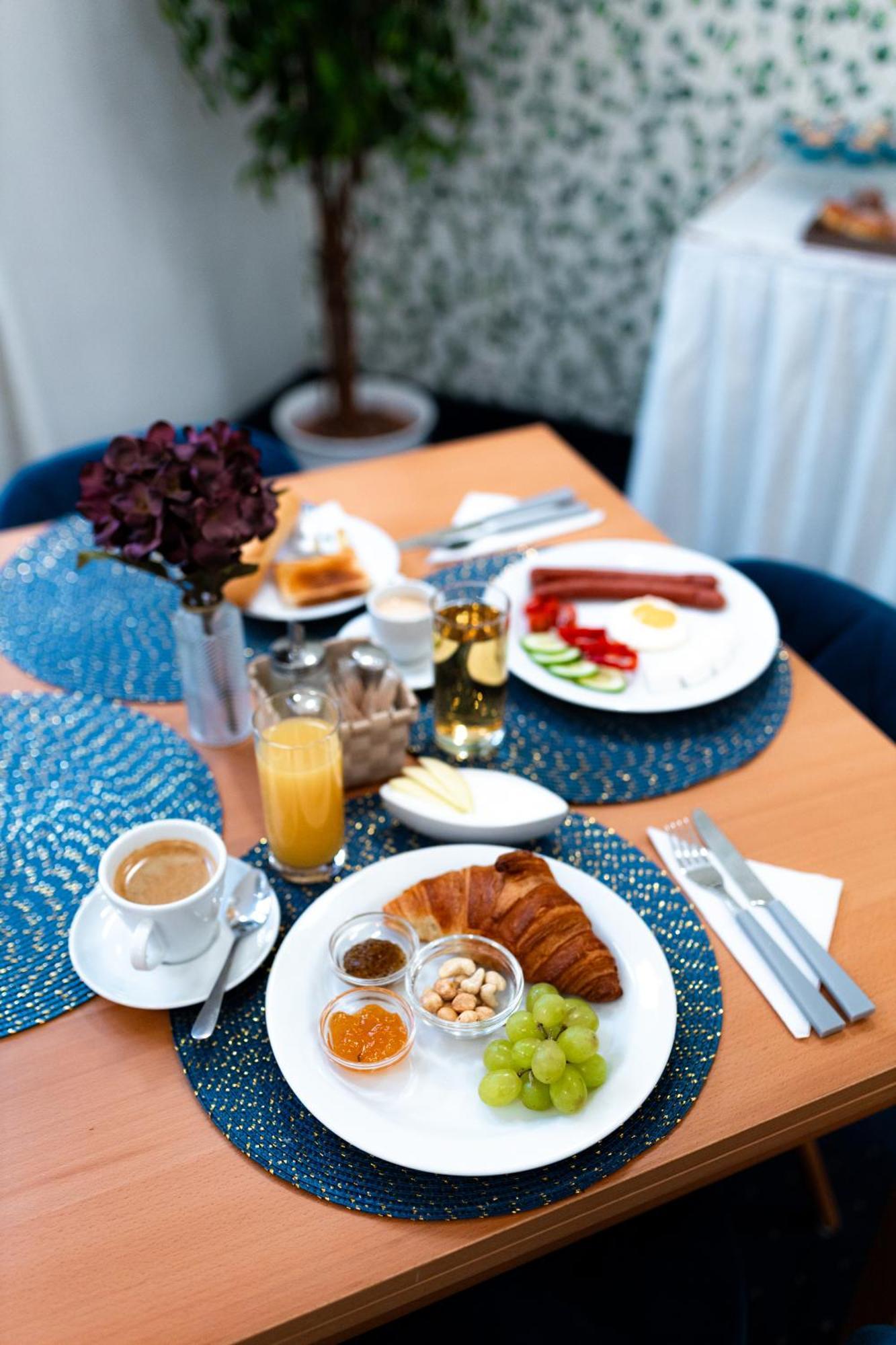 Hotel Apollon Litoměřice 外观 照片