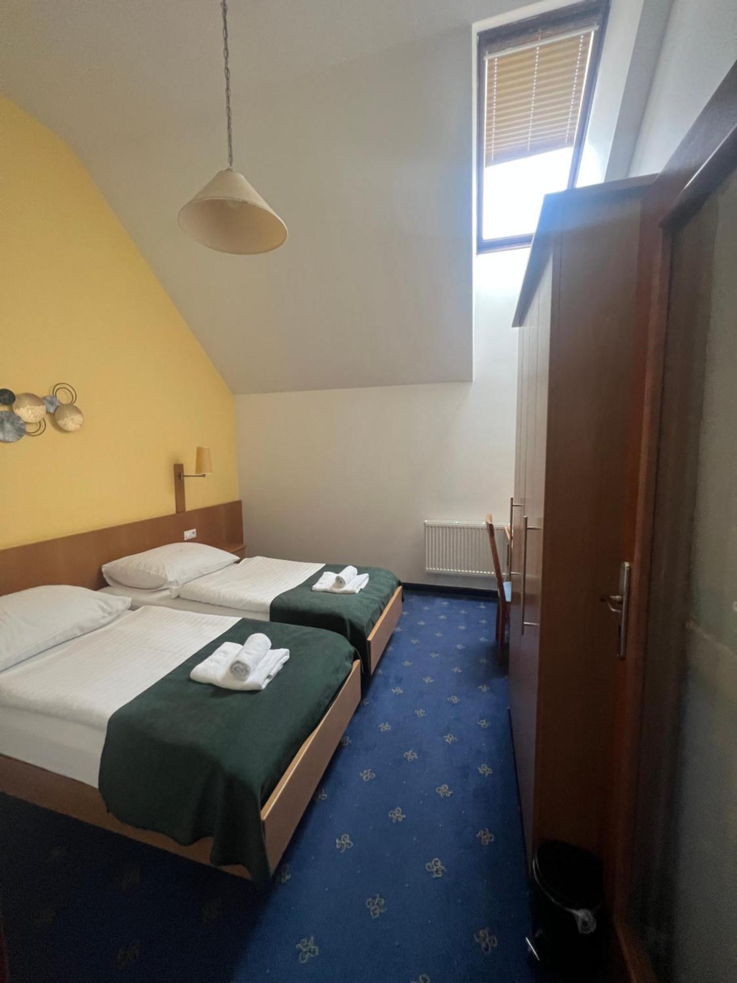 Hotel Apollon Litoměřice 外观 照片