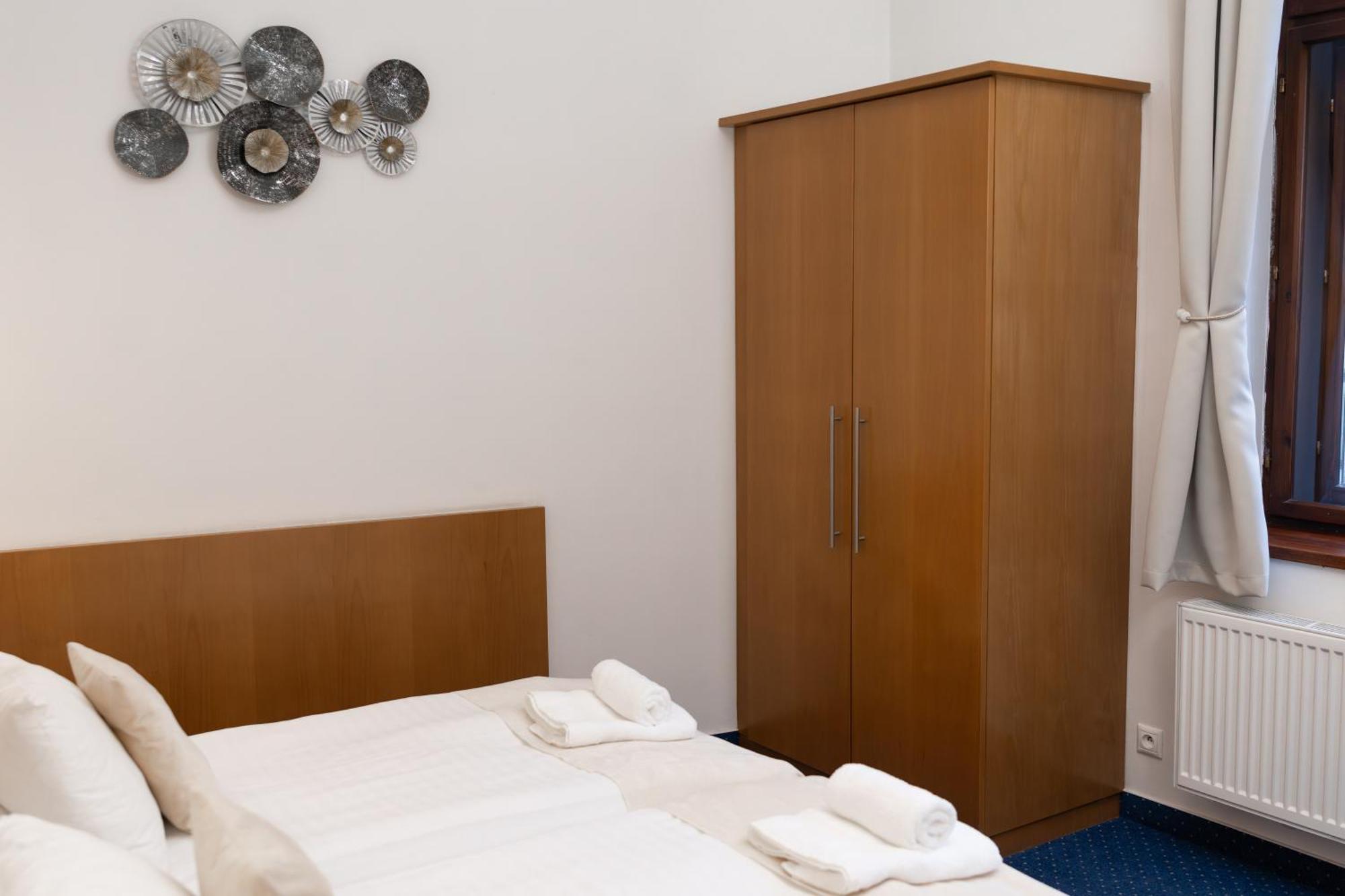 Hotel Apollon Litoměřice 外观 照片