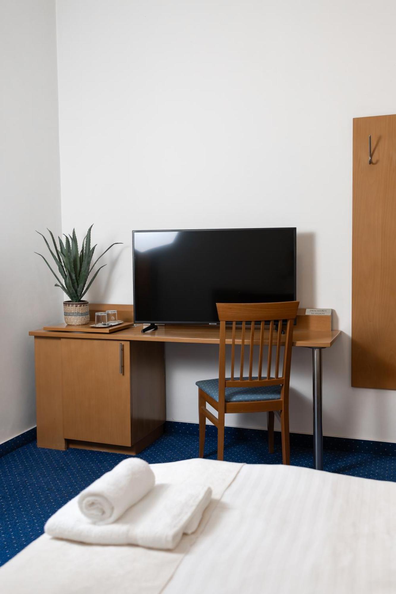 Hotel Apollon Litoměřice 外观 照片